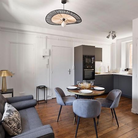 Le Carre Sainte-Anne - Appt En Plein Centre Historique Apartment Rennes Luaran gambar