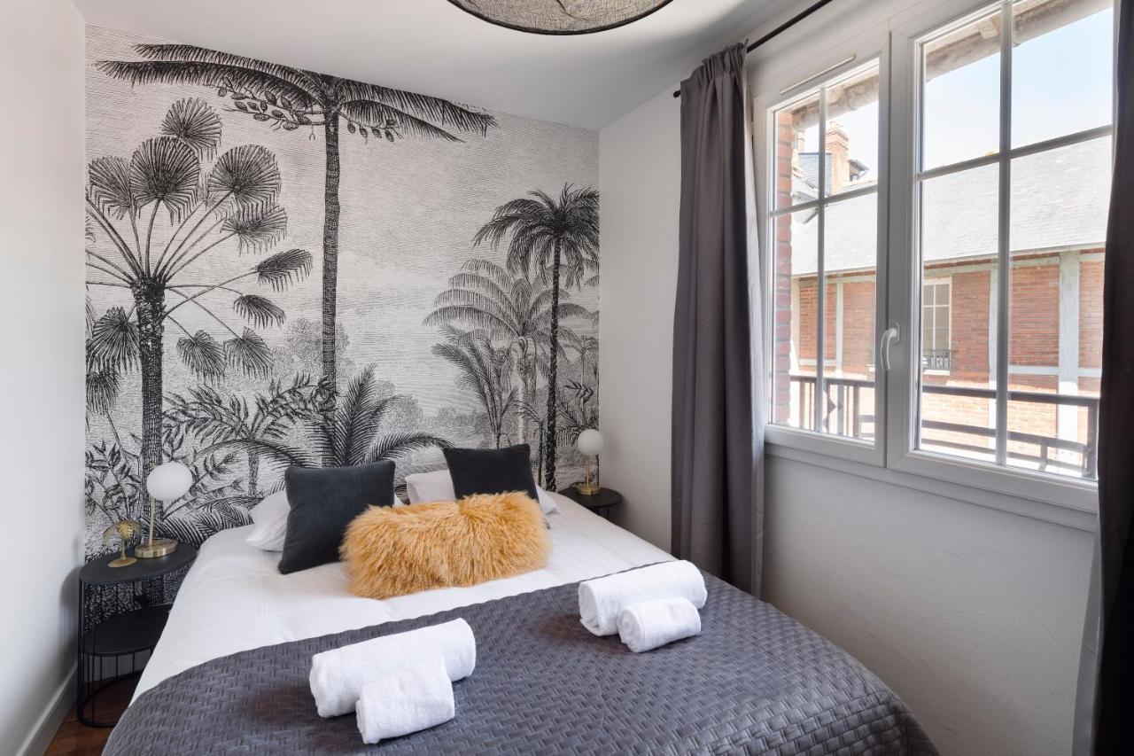 Le Carre Sainte-Anne - Appt En Plein Centre Historique Apartment Rennes Luaran gambar